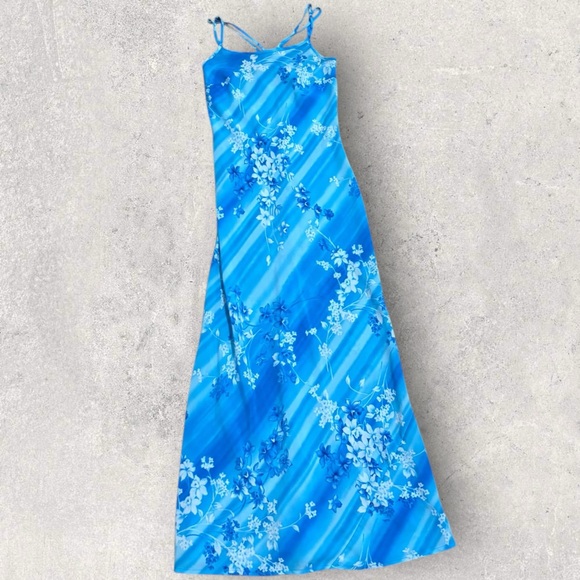 My Michelle Dresses & Skirts - Y2K my Michelle floral maxi slip dress